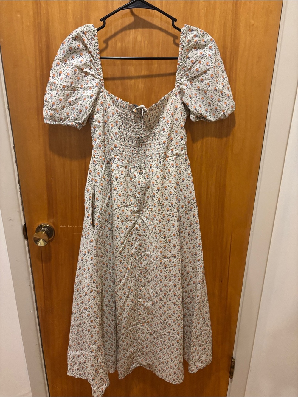 Puff-Sleeve Floral Midi Dress in Cream with Orange Print - Picture 7 of 9